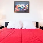Casa Sol, Fast Wifi, Airco, Swimming Pool Near The Da Rocha * Portimão